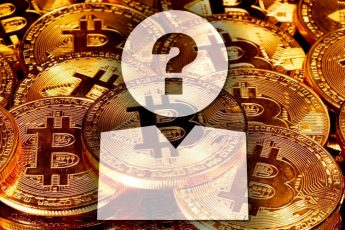 Кому принадлежит биткоин