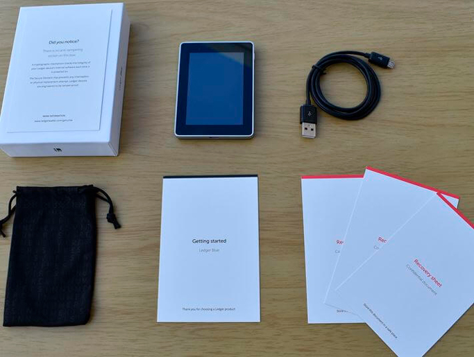 Комплектация Ledger Blue